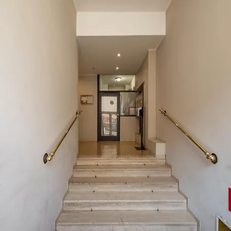 Guesthost - Naviglio Pavese Comfortable With Balcony! *